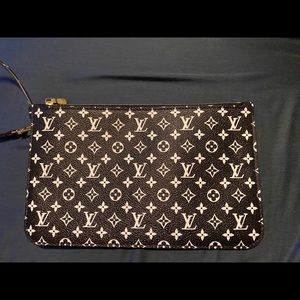 Louis Vuitton Neverfull Pochette
